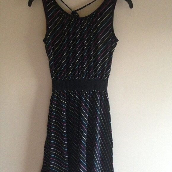 Old Navy XS tie back black dress - Picture 4 of 5